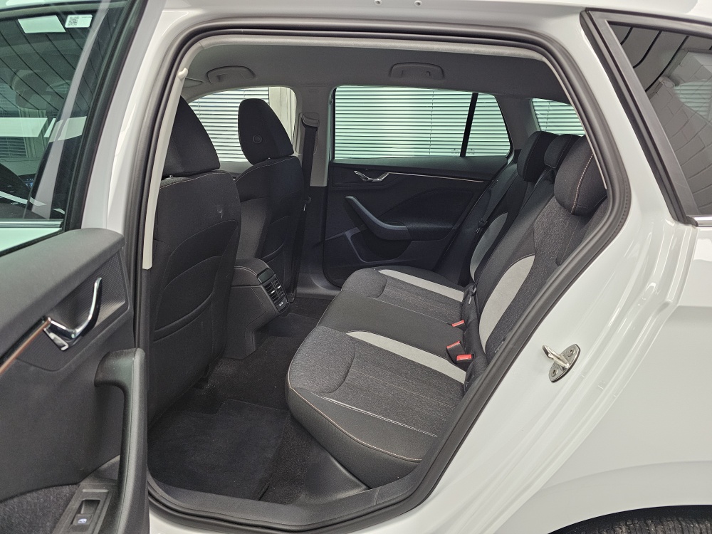 Skoda Scala  bei Hoffmann Automobile in Wolfsburg kaufen und sofort mitnehmen - Bild 5