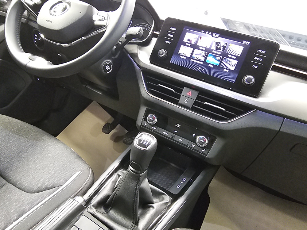 Skoda Scala  bei Hoffmann Automobile in Wolfsburg kaufen und sofort mitnehmen - Bild 8