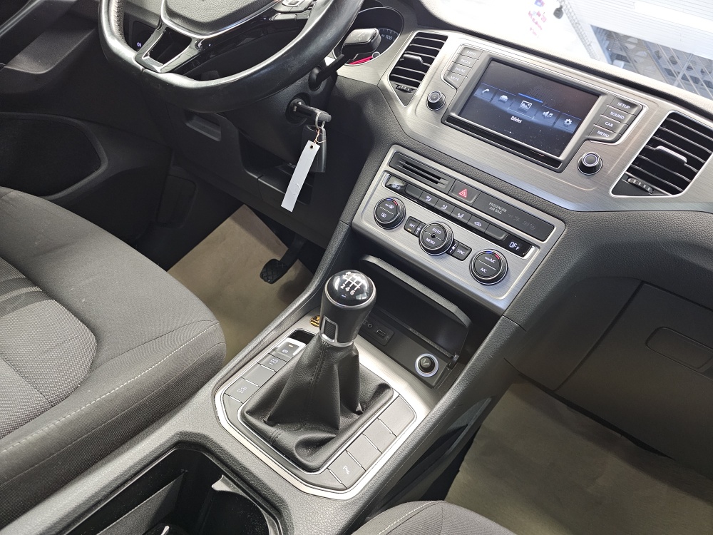 VW Golf Sportsvan  bei Hoffmann Automobile in Wolfsburg kaufen und sofort mitnehmen - Bild 8