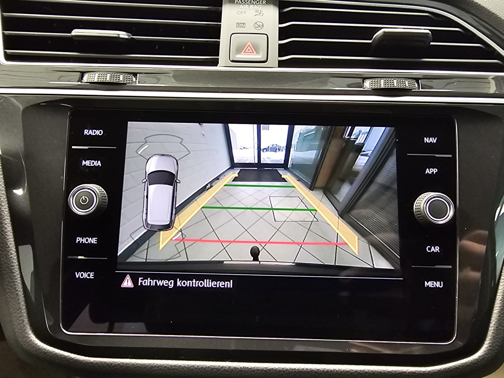 VW Tiguan  bei Hoffmann Automobile in Wolfsburg kaufen und sofort mitnehmen - Bild 19