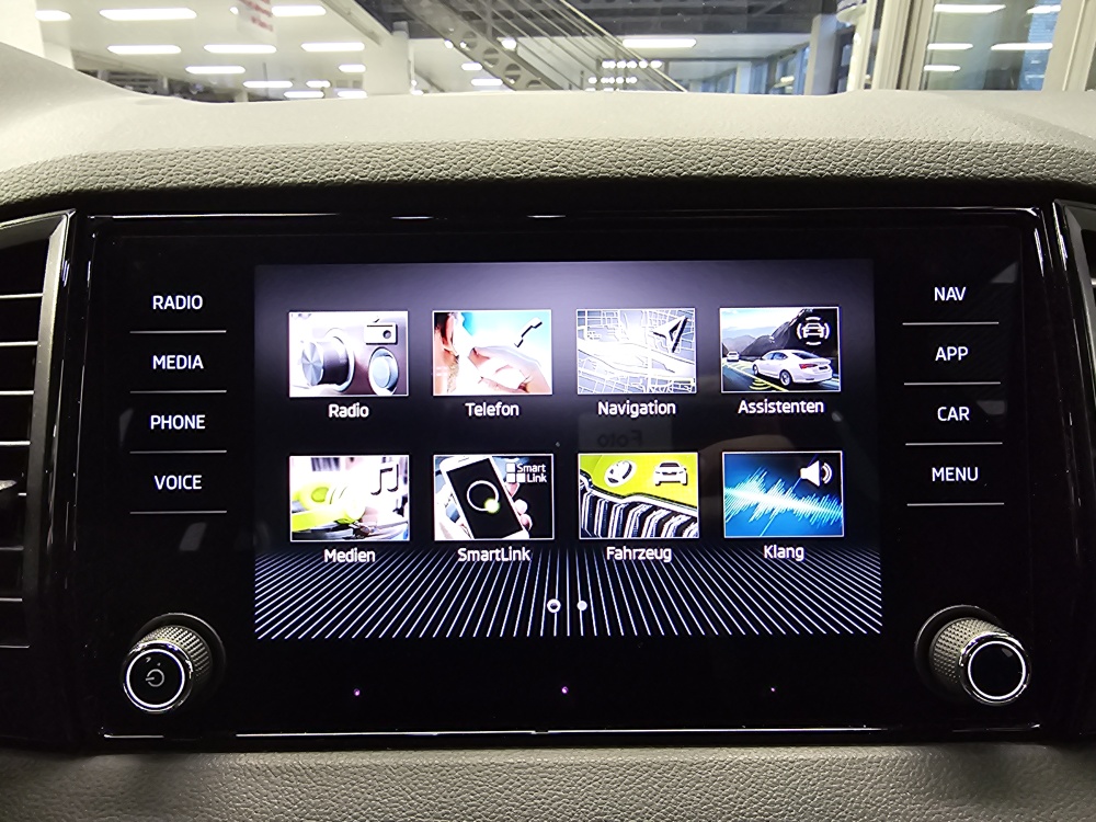 Skoda Karoq  bei Hoffmann Automobile in Wolfsburg kaufen und sofort mitnehmen - Bild 10