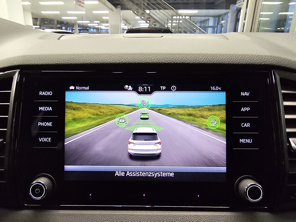 Skoda Karoq  bei Hoffmann Automobile in Wolfsburg kaufen und sofort mitnehmen - Bild 14