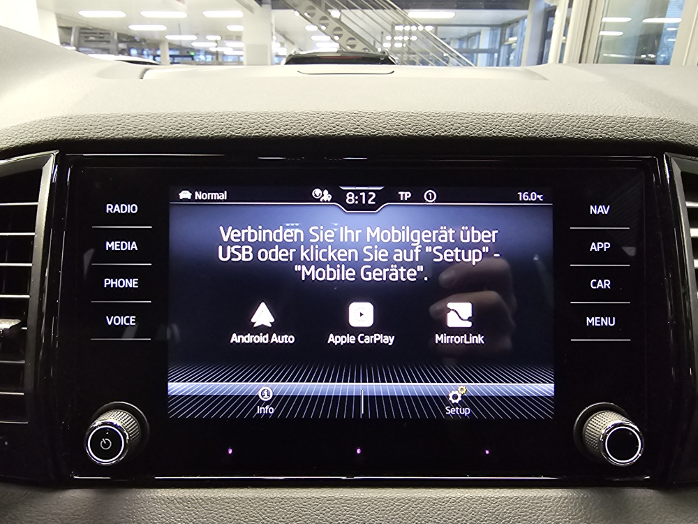 Skoda Karoq  bei Hoffmann Automobile in Wolfsburg kaufen und sofort mitnehmen - Bild 16