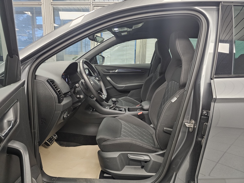 Skoda Karoq  bei Hoffmann Automobile in Wolfsburg kaufen und sofort mitnehmen - Bild 25