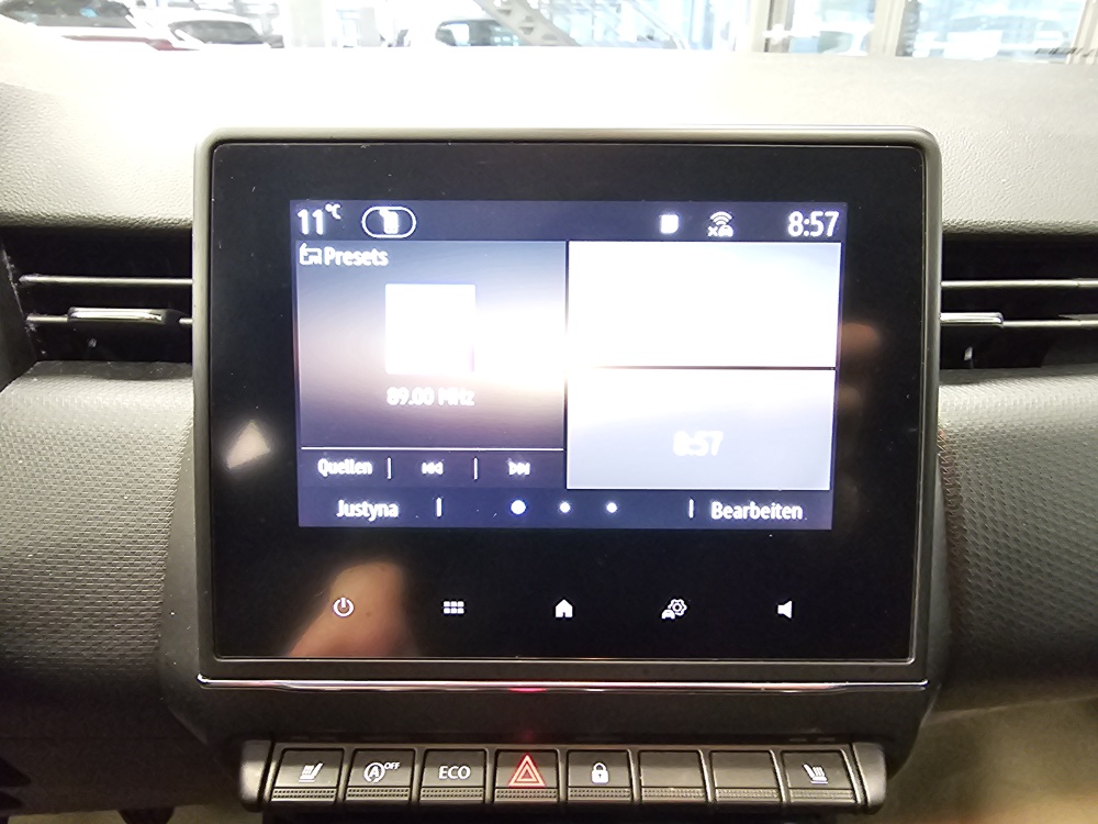 Renault Clio  bei Hoffmann Automobile in Wolfsburg kaufen und sofort mitnehmen - Bild 8