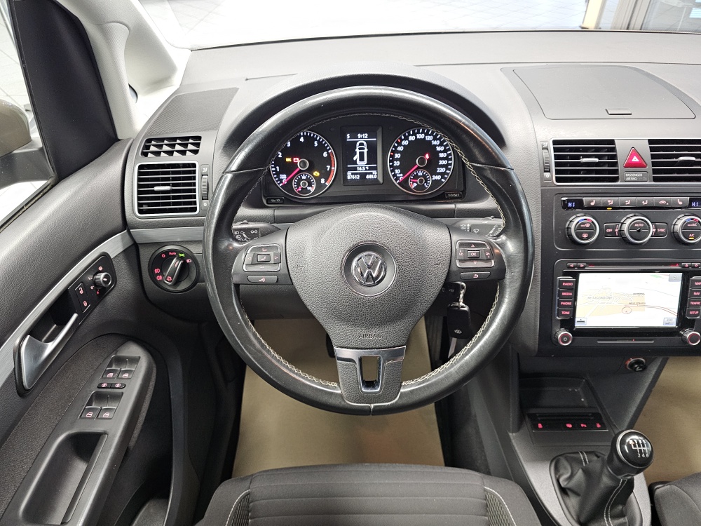 VW Touran  bei Hoffmann Automobile in Wolfsburg kaufen und sofort mitnehmen - Bild 15