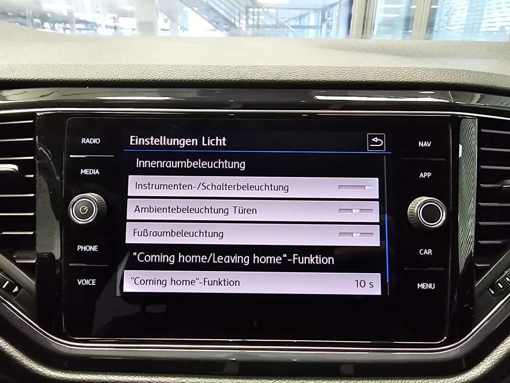 VW T-Roc  bei Hoffmann Automobile in Wolfsburg kaufen und sofort mitnehmen - Bild 15