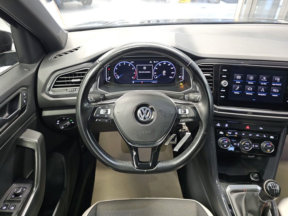 VW T-Roc  bei Hoffmann Automobile in Wolfsburg kaufen und sofort mitnehmen - Bild 26