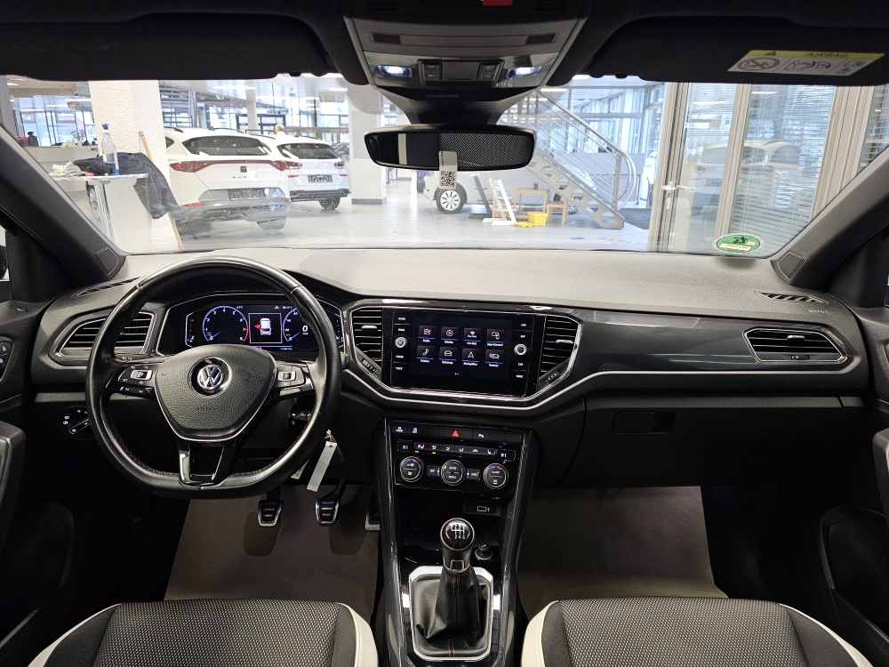 VW T-Roc  bei Hoffmann Automobile in Wolfsburg kaufen und sofort mitnehmen - Bild 8
