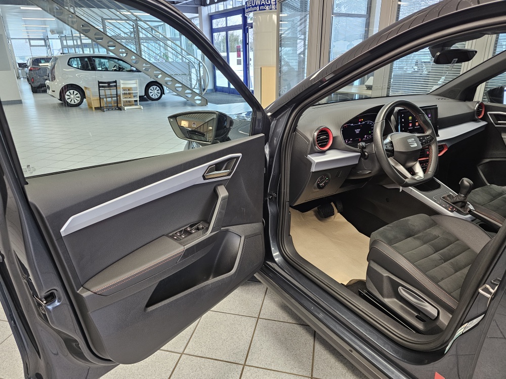 Seat Arona  bei Hoffmann Automobile in Wolfsburg kaufen und sofort mitnehmen - Bild 26