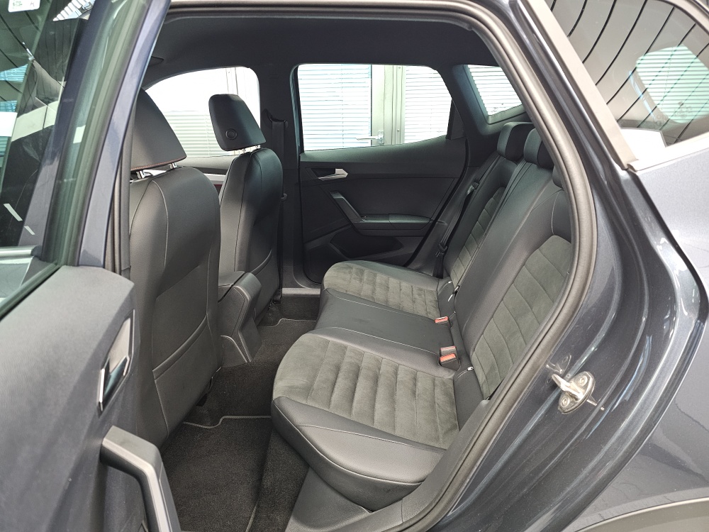 Seat Arona  bei Hoffmann Automobile in Wolfsburg kaufen und sofort mitnehmen - Bild 6