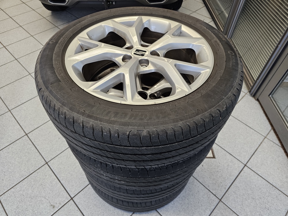 Seat Arona  bei Hoffmann Automobile in Wolfsburg kaufen und sofort mitnehmen - Bild 4