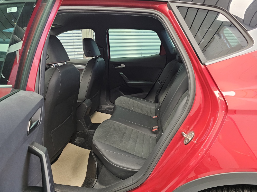 Seat Arona  bei Hoffmann Automobile in Wolfsburg kaufen und sofort mitnehmen - Bild 7