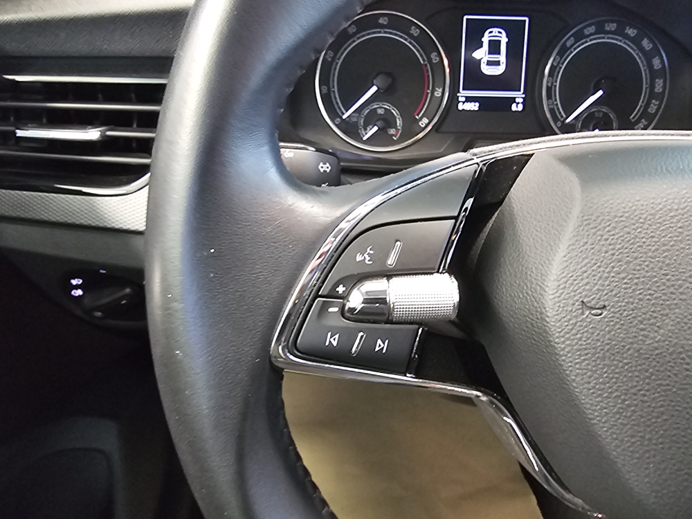 Skoda Scala bei Hoffmann Automobile in Wolfsburg kaufen und sofort mitnehmen - Bild 19