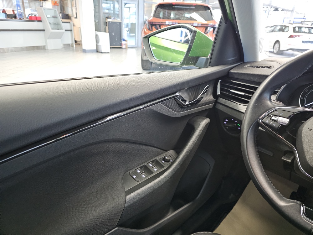 Skoda Scala bei Hoffmann Automobile in Wolfsburg kaufen und sofort mitnehmen - Bild 20
