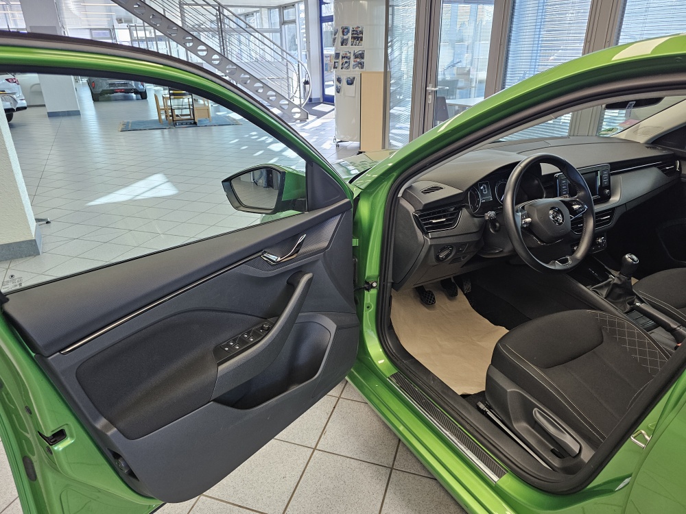 Skoda Scala bei Hoffmann Automobile in Wolfsburg kaufen und sofort mitnehmen - Bild 25
