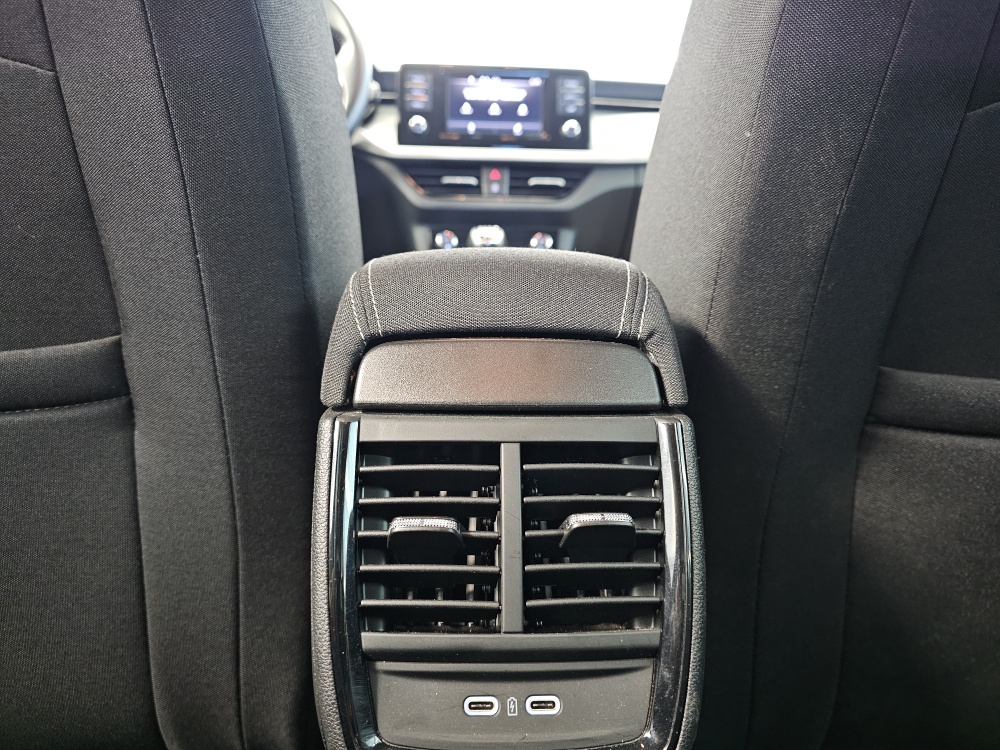 Skoda Scala bei Hoffmann Automobile in Wolfsburg kaufen und sofort mitnehmen - Bild 7