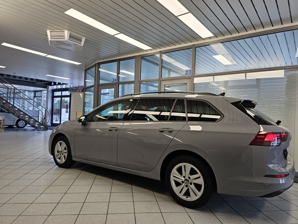 VW Golf Variant  bei Hoffmann Automobile in Wolfsburg kaufen und sofort mitnehmen - Bild 27