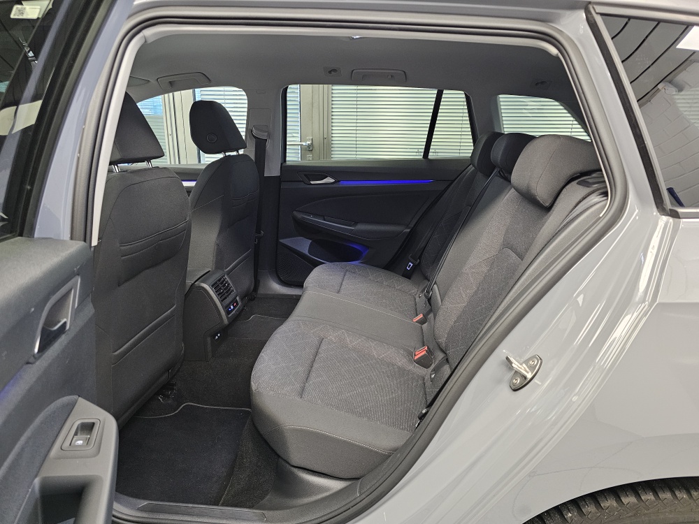 VW Golf Variant  bei Hoffmann Automobile in Wolfsburg kaufen und sofort mitnehmen - Bild 4