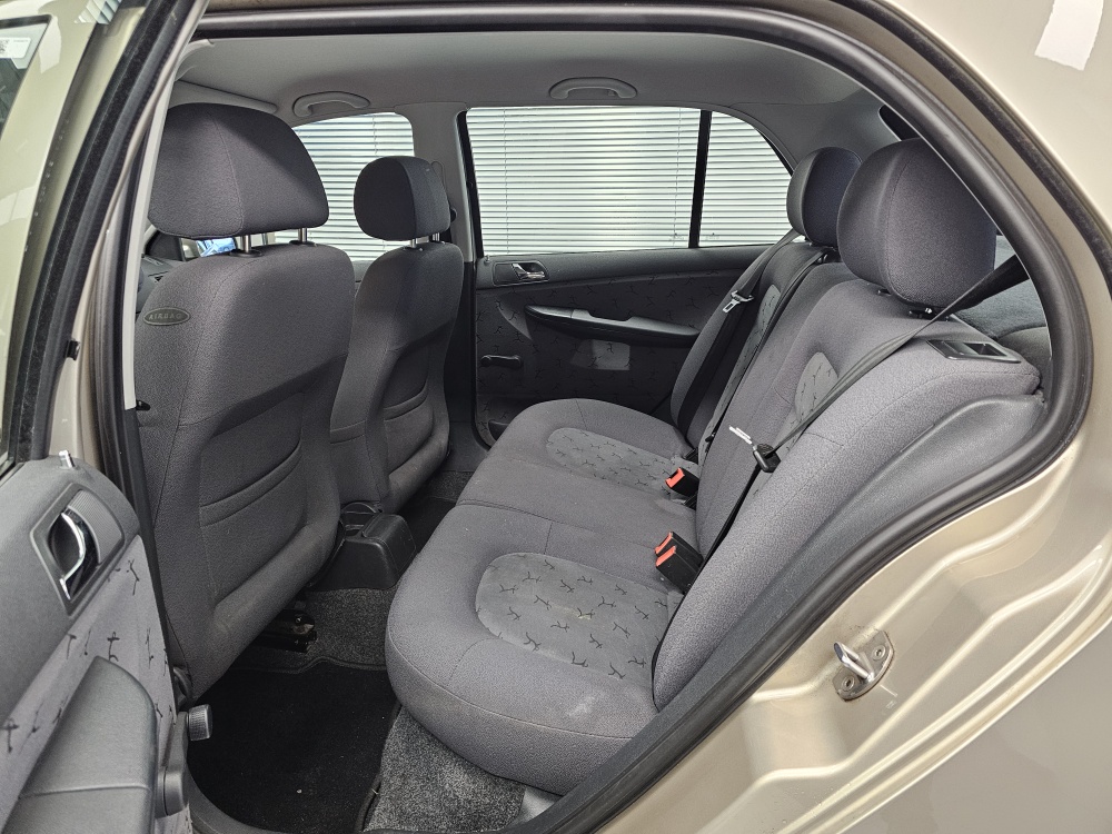 Skoda Fabia  bei Hoffmann Automobile in Wolfsburg kaufen und sofort mitnehmen - Bild 6