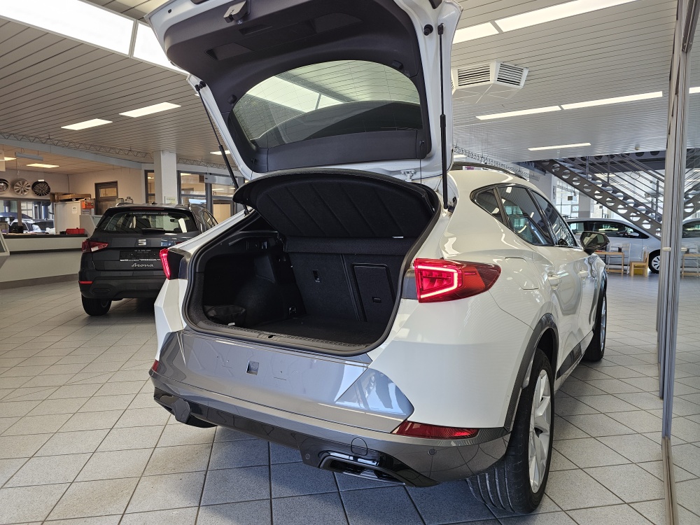 Cupra Formentor bei Hoffmann Automobile in Wolfsburg kaufen und sofort mitnehmen - Bild 2