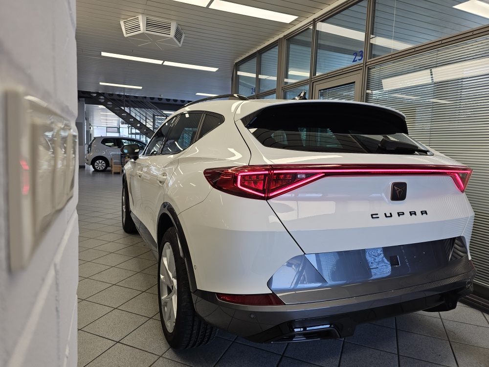 Cupra Formentor bei Hoffmann Automobile in Wolfsburg kaufen und sofort mitnehmen - Bild 3
