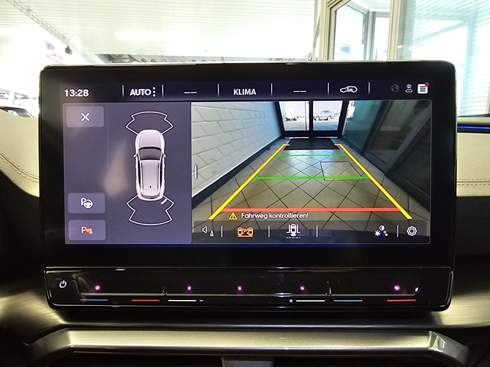 Cupra Formentor bei Hoffmann Automobile in Wolfsburg kaufen und sofort mitnehmen - Bild 17