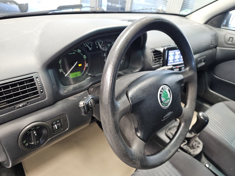 Skoda Octavia Combi  bei Hoffmann Automobile in Wolfsburg kaufen und sofort mitnehmen - Bild 14