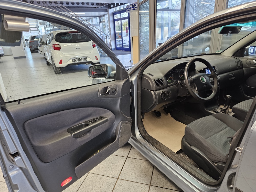 Skoda Octavia Combi  bei Hoffmann Automobile in Wolfsburg kaufen und sofort mitnehmen - Bild 16