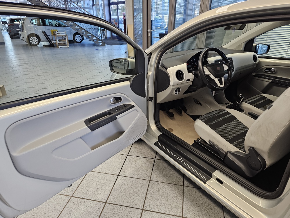 Seat Mii  bei Hoffmann Automobile in Wolfsburg kaufen und sofort mitnehmen - Bild 15