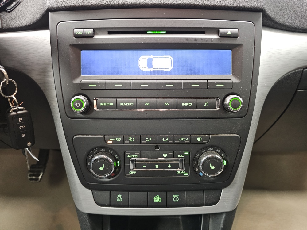 Skoda Yeti  bei Hoffmann Automobile in Wolfsburg kaufen und sofort mitnehmen - Bild 9