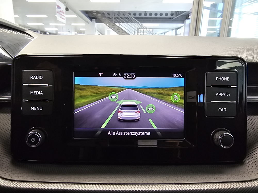 Skoda Fabia  bei Hoffmann Automobile in Wolfsburg kaufen und sofort mitnehmen - Bild 13