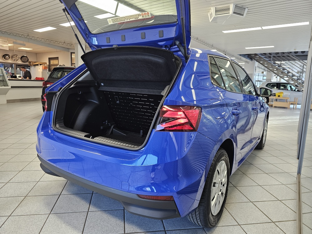 Skoda Fabia  bei Hoffmann Automobile in Wolfsburg kaufen und sofort mitnehmen - Bild 2