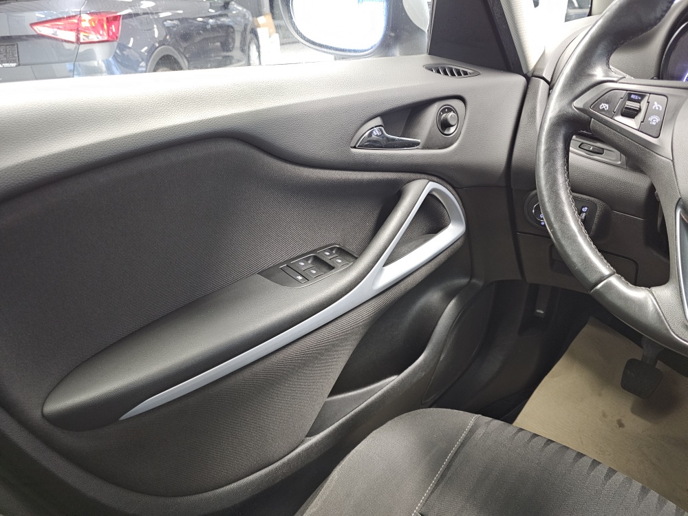 Opel Zafira Tourer  bei Hoffmann Automobile in Wolfsburg kaufen und sofort mitnehmen - Bild 17