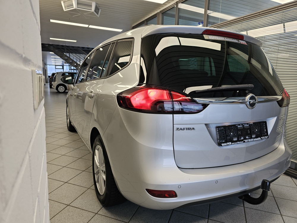Opel Zafira Tourer  bei Hoffmann Automobile in Wolfsburg kaufen und sofort mitnehmen - Bild 4