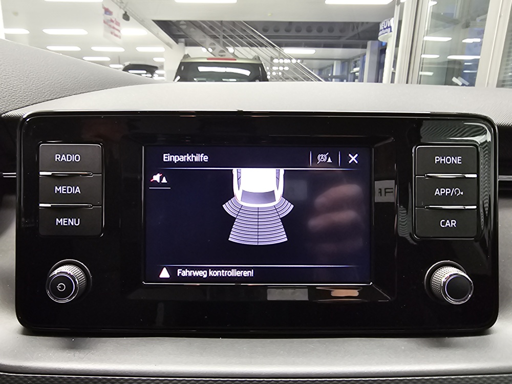 Skoda Scala  bei Hoffmann Automobile in Wolfsburg kaufen und sofort mitnehmen - Bild 15