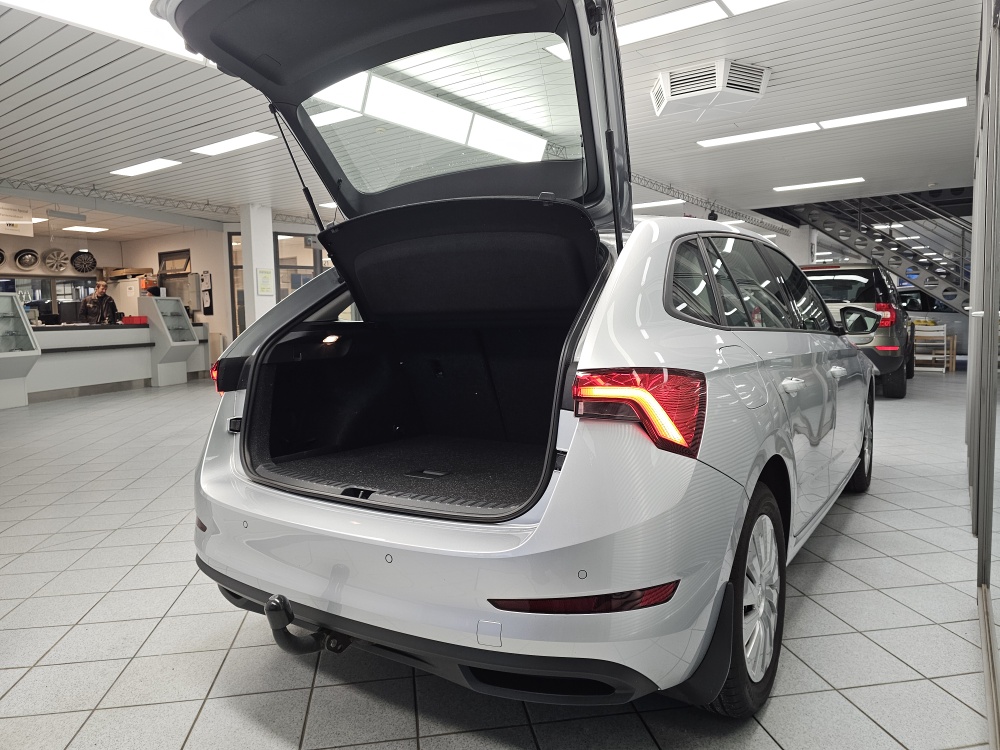 Skoda Scala  bei Hoffmann Automobile in Wolfsburg kaufen und sofort mitnehmen - Bild 2