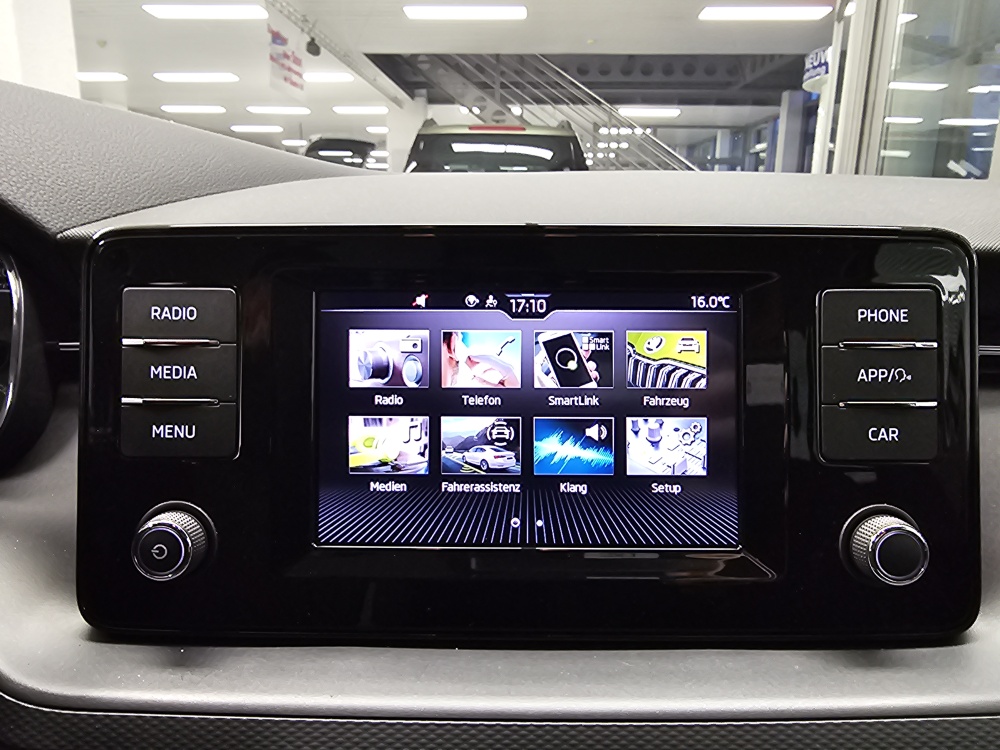 Skoda Scala  bei Hoffmann Automobile in Wolfsburg kaufen und sofort mitnehmen - Bild 9