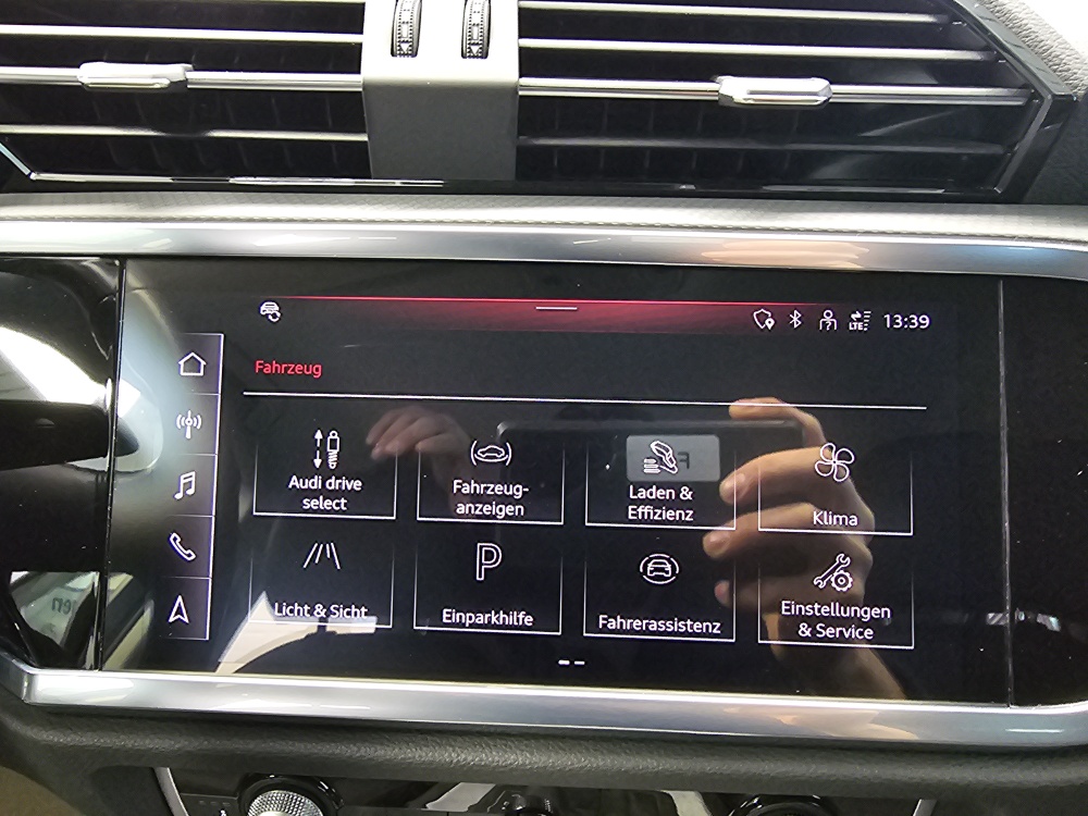 Audi Q3 bei Hoffmann Automobile in Wolfsburg kaufen und sofort mitnehmen - Bild 14