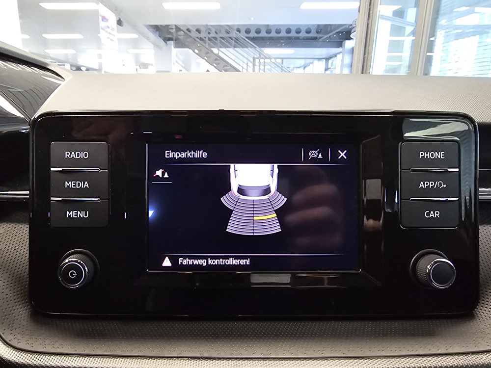 Skoda Fabia  bei Hoffmann Automobile in Wolfsburg kaufen und sofort mitnehmen - Bild 14