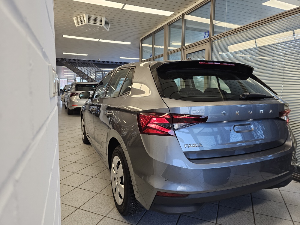 Skoda Fabia  bei Hoffmann Automobile in Wolfsburg kaufen und sofort mitnehmen - Bild 3