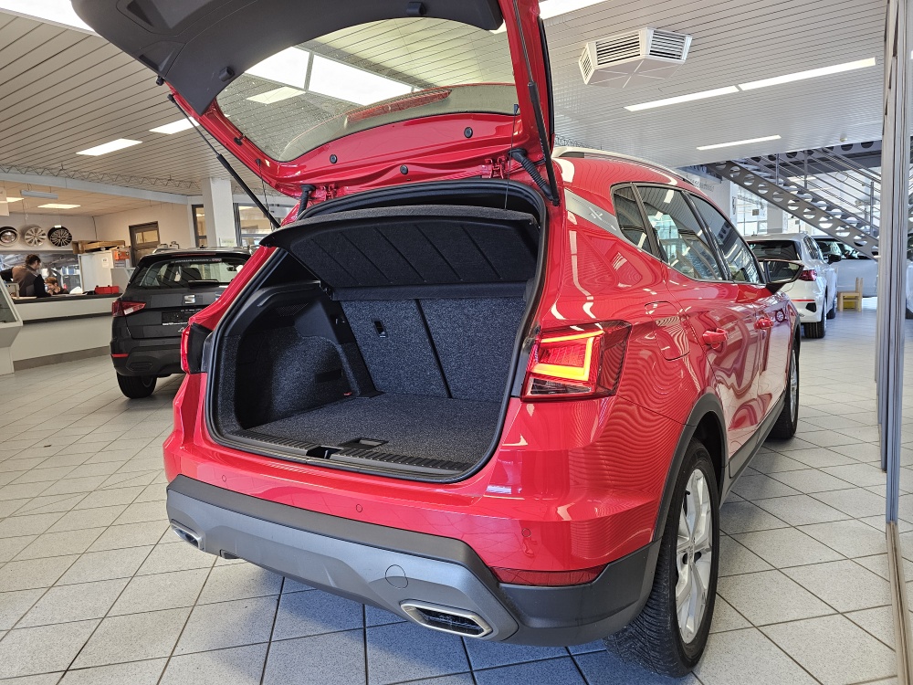 Seat Arona  bei Hoffmann Automobile in Wolfsburg kaufen und sofort mitnehmen - Bild 2