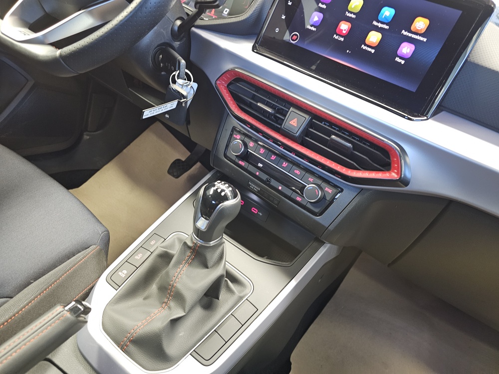 Seat Arona  bei Hoffmann Automobile in Wolfsburg kaufen und sofort mitnehmen - Bild 6