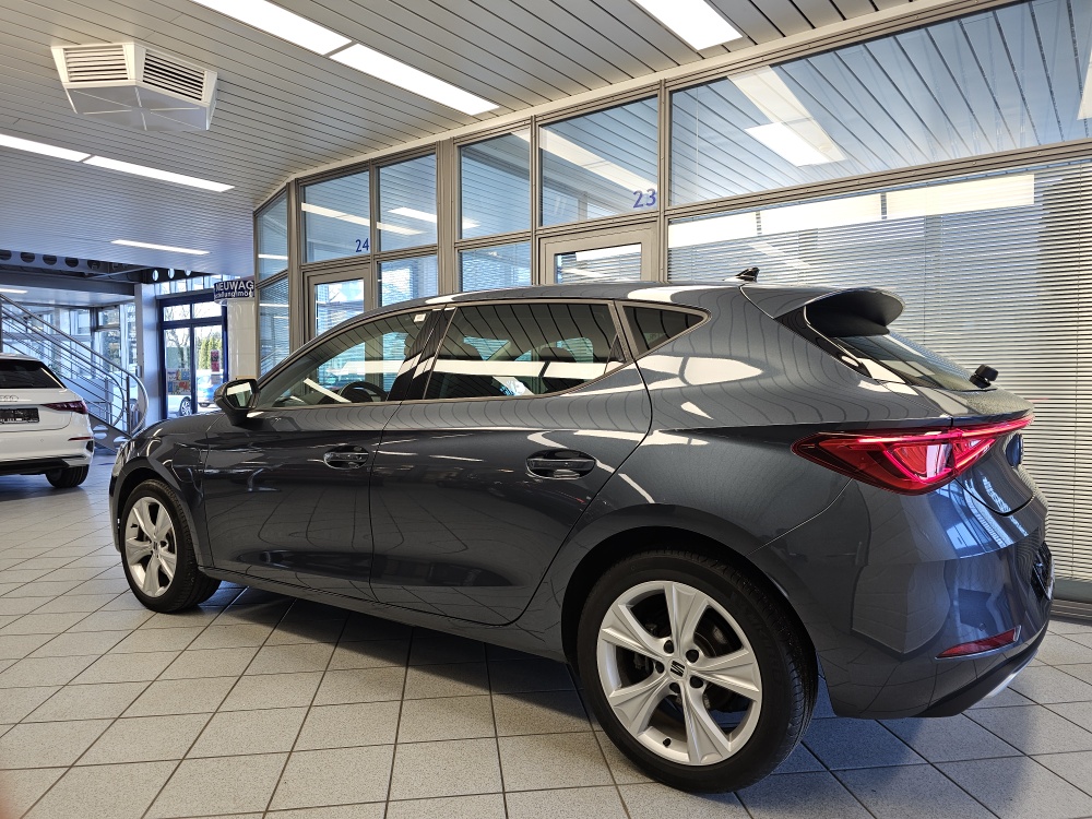 Seat Leon bei Hoffmann Automobile in Wolfsburg kaufen und sofort mitnehmen - Bild 27