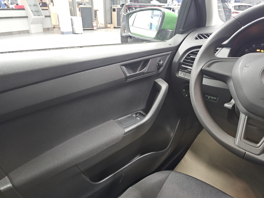 Skoda Fabia  bei Hoffmann Automobile in Wolfsburg kaufen und sofort mitnehmen - Bild 13