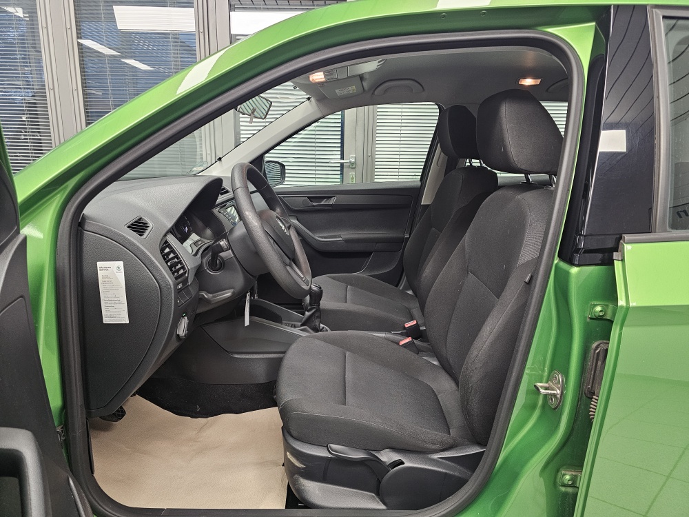 Skoda Fabia  bei Hoffmann Automobile in Wolfsburg kaufen und sofort mitnehmen - Bild 16