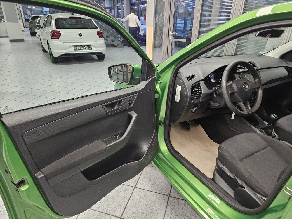 Skoda Fabia  bei Hoffmann Automobile in Wolfsburg kaufen und sofort mitnehmen - Bild 17