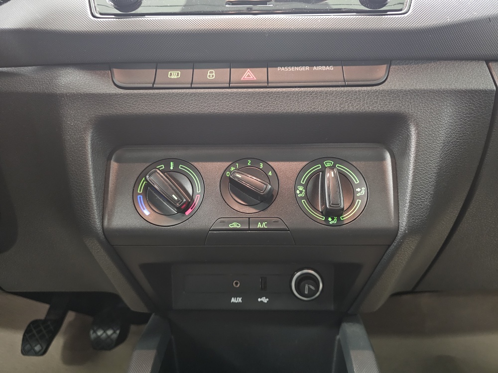 Skoda Fabia  bei Hoffmann Automobile in Wolfsburg kaufen und sofort mitnehmen - Bild 9