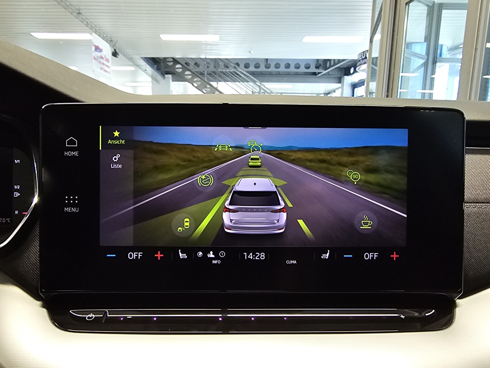 Skoda Octavia Combi  bei Hoffmann Automobile in Wolfsburg kaufen und sofort mitnehmen - Bild 16