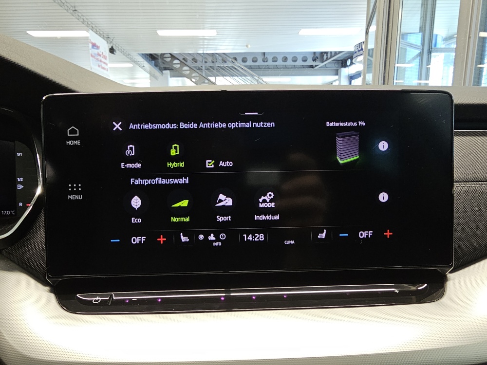 Skoda Octavia Combi  bei Hoffmann Automobile in Wolfsburg kaufen und sofort mitnehmen - Bild 18